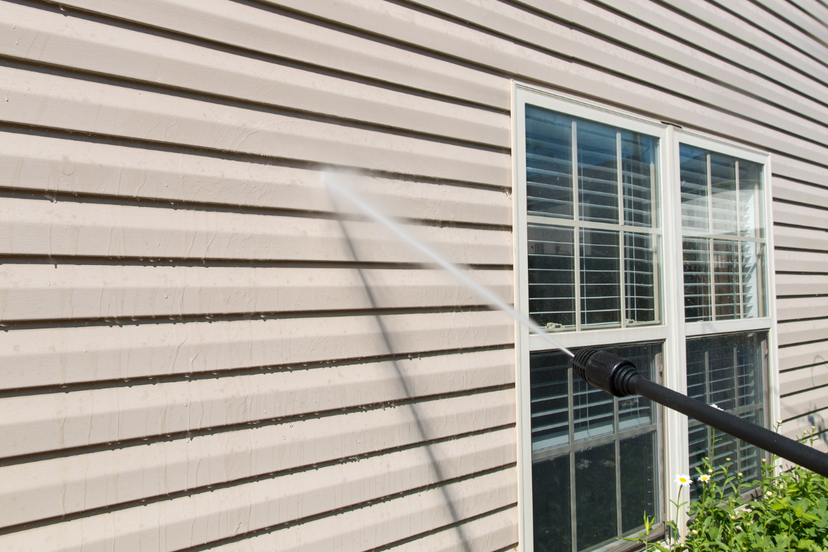 Home pressure washing services