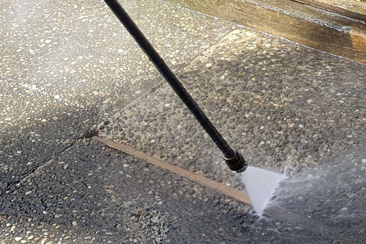 residential pressure washing